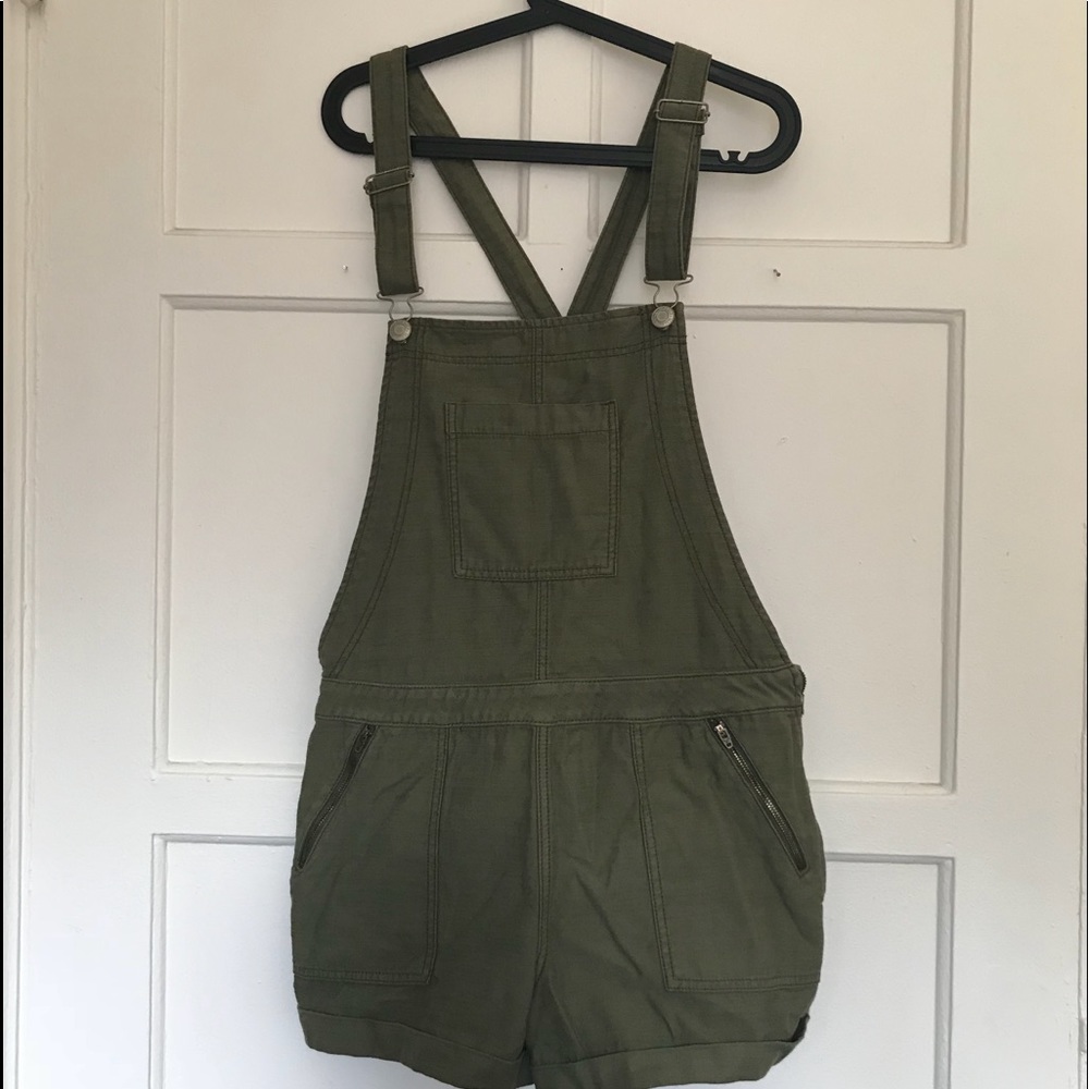 Green Chino-style American Eagle Shortalls!